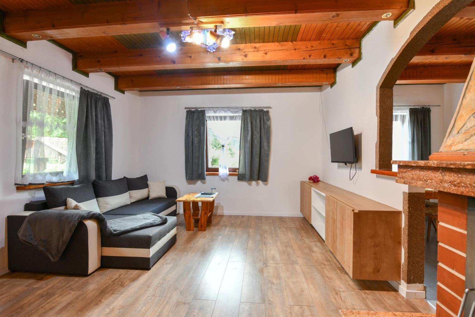 Guest House Martin Korana Exterior photo